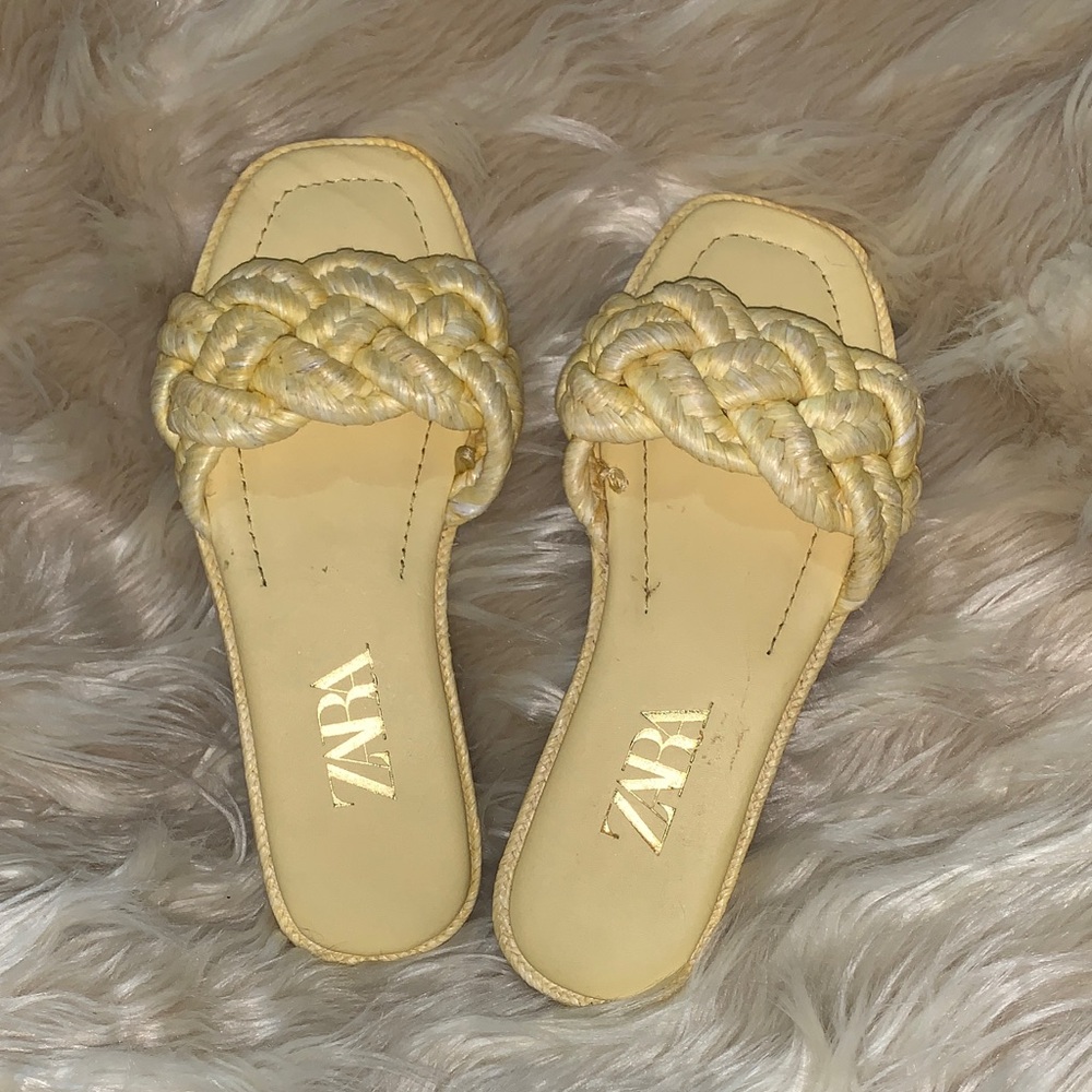 ZARA Braided Slide Mules in Pale Yellow